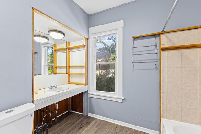 3750 Colfax Avenue N, Minneapolis, MN 55412