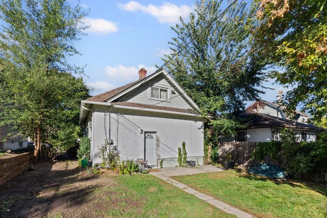 3750 Colfax Avenue N, Minneapolis, MN 55412