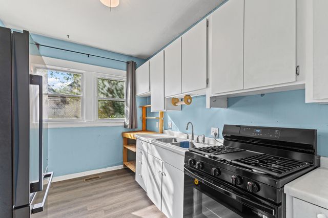 3750 Colfax Avenue N, Minneapolis, MN 55412