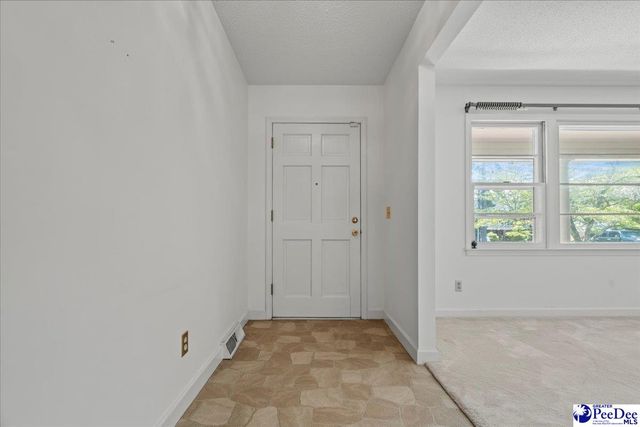 3239 W Forest Lake Dr., Florence, SC 29501