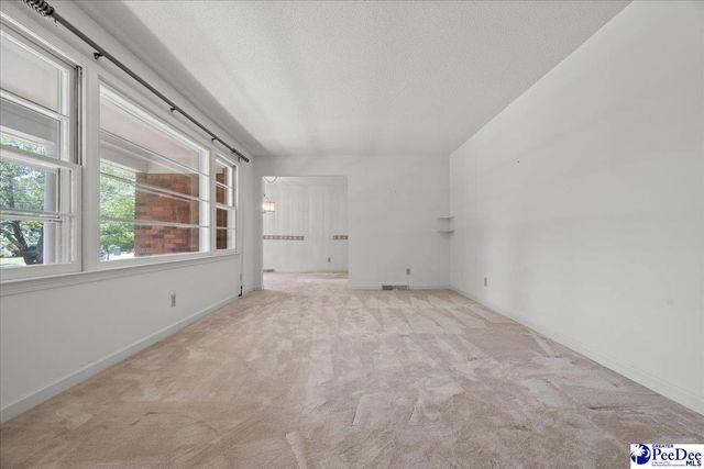 3239 W Forest Lake Dr., Florence, SC 29501