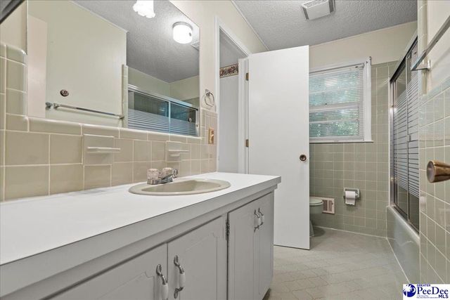 3239 W Forest Lake Dr., Florence, SC 29501
