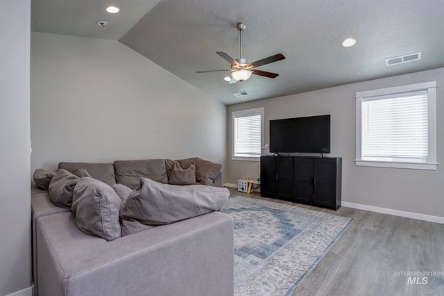 1169 N Ryde Ave, Kuna, ID 83634
