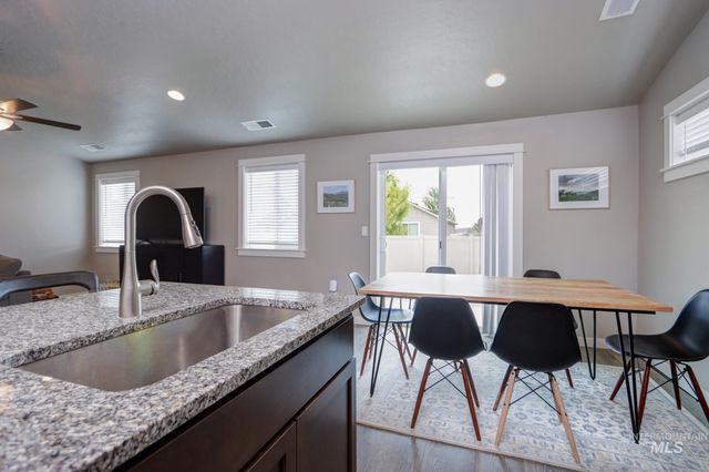 1169 N Ryde Ave, Kuna, ID 83634