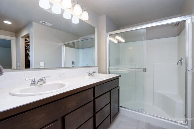 1169 N Ryde Ave, Kuna, ID 83634