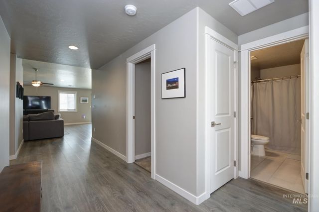 1169 N Ryde Ave, Kuna, ID 83634