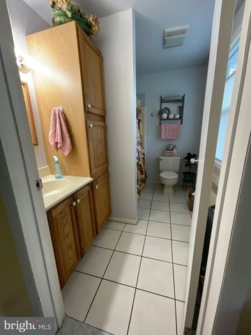 7 GLENN TER, Vineland, NJ 08360