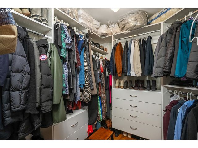 571 Nw ALPINE Ter, Portland, OR 97210