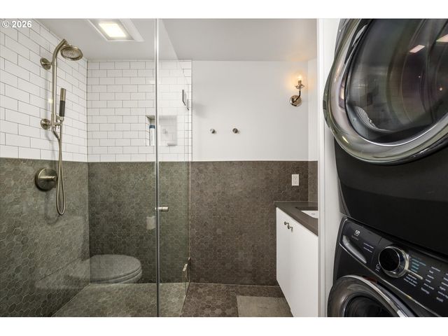 571 Nw ALPINE Ter, Portland, OR 97210