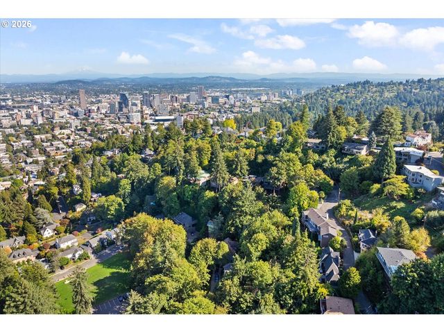 571 Nw ALPINE Ter, Portland, OR 97210