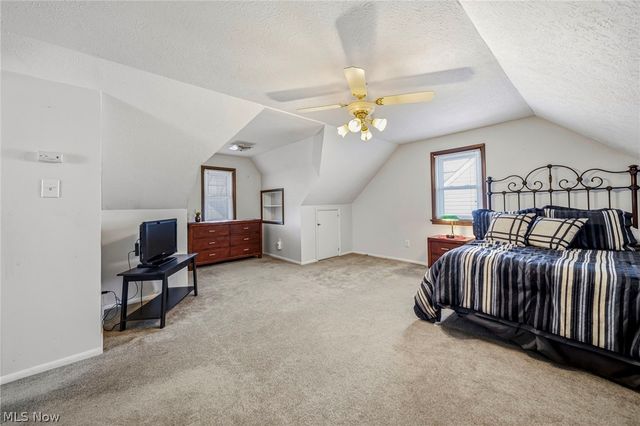7506 Traymore Avenue, Brooklyn, OH 44144