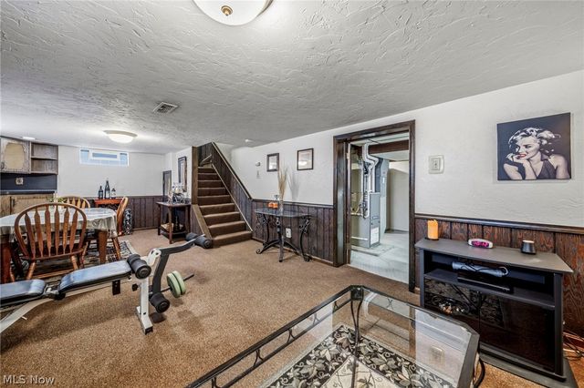 7506 Traymore Avenue, Brooklyn, OH 44144
