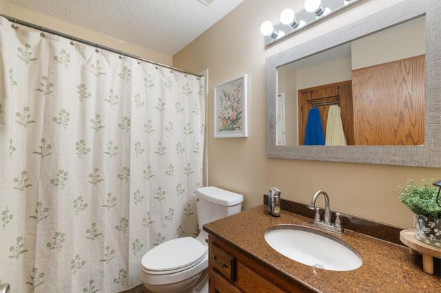 11807 Pennsylvania Avenue N, Champlin, MN 55316