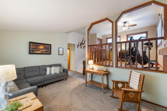 11807 Pennsylvania Avenue N, Champlin, MN 55316