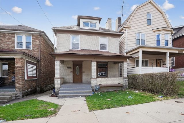 121 Clairtonica St, Crafton Heights, PA 15205