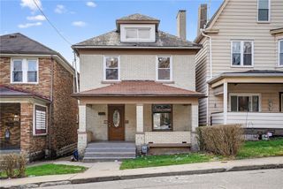 121 Clairtonica St, Crafton Heights, PA 15205