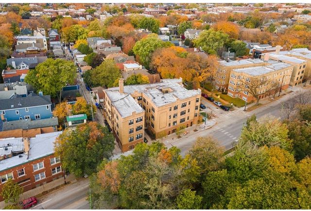 4220 N Clark Street 1, Chicago, IL 60613