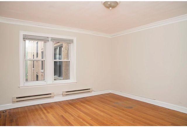 4220 N Clark Street 1, Chicago, IL 60613