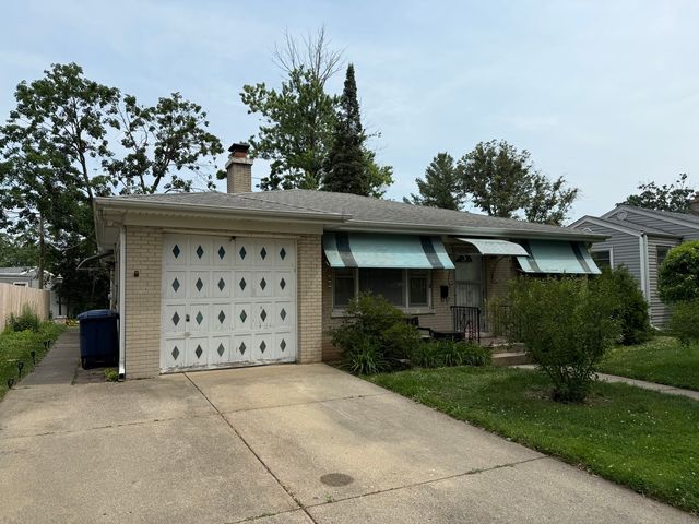 616 E Prairie Avenue, Des Plaines, IL 60016