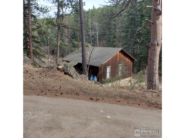 331 Fox Creek Rd, Glen Haven, CO 80532