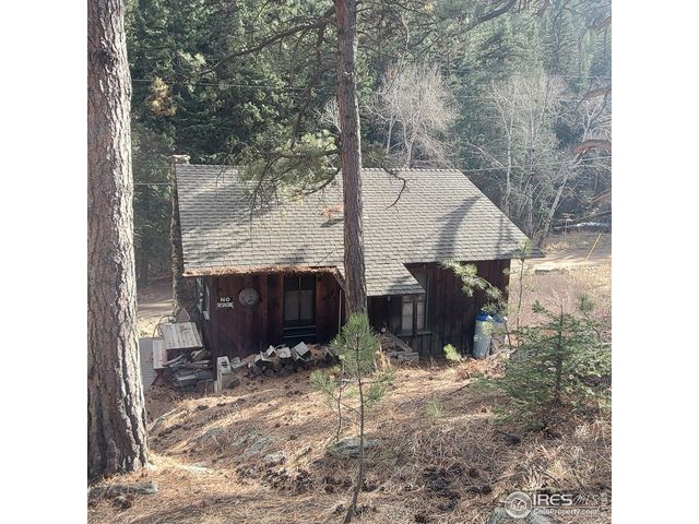 331 Fox Creek Rd, Glen Haven, CO 80532