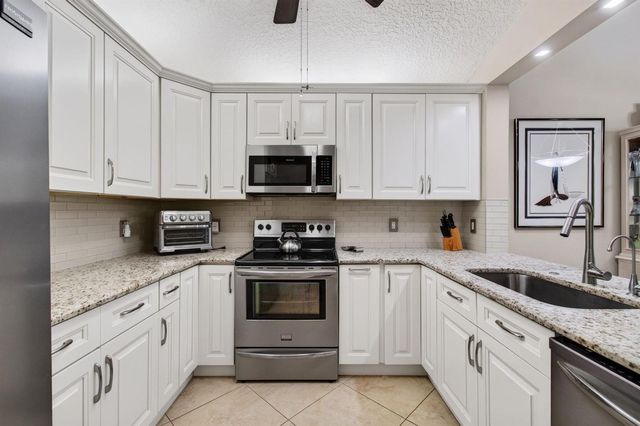 7481 Hearth Stone Avenue, Boynton Beach, FL 33472