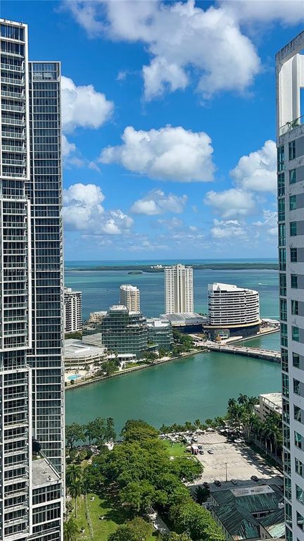 77 SE 5TH 3614, Miami, FL 33131