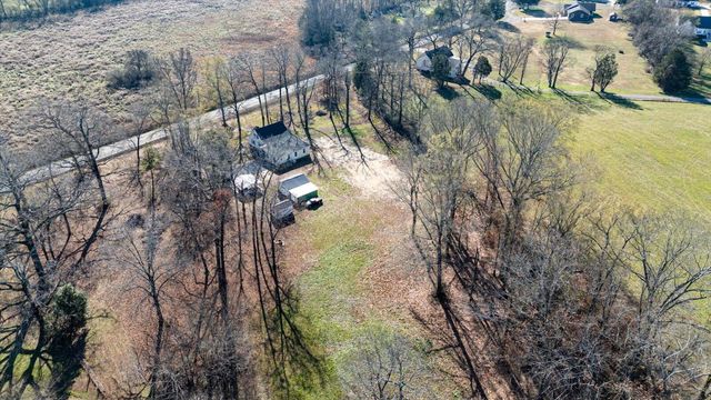 993 Alvin York Highway, Whitwell, TN 37397