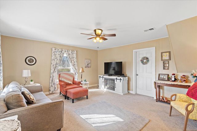 993 Alvin York Highway, Whitwell, TN 37397