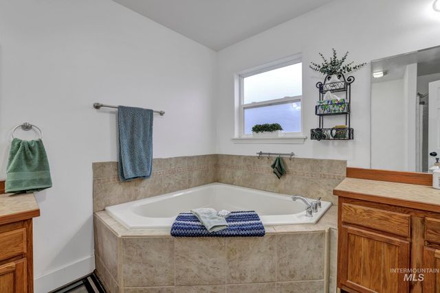 470 Golf Course Road, Jerome, ID 83338