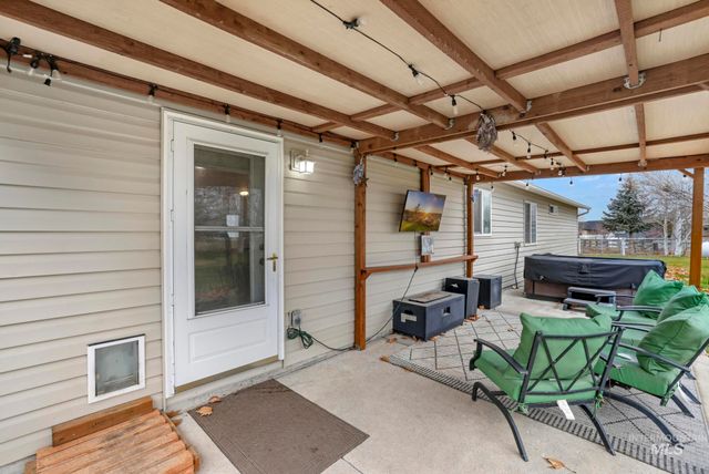 470 Golf Course Road, Jerome, ID 83338