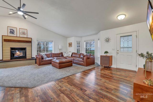 470 Golf Course Road, Jerome, ID 83338