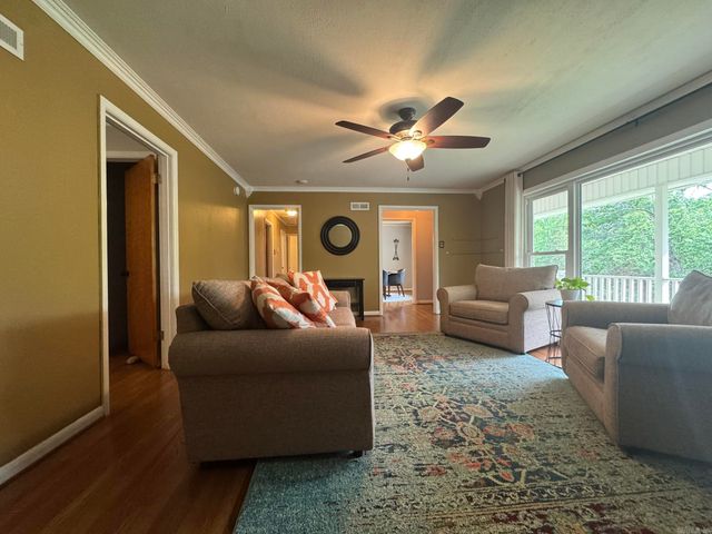 3731 Lakeshore Drive, North Little Rock, AR 72116