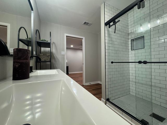 3731 Lakeshore Drive, North Little Rock, AR 72116