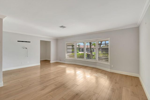 4410 NE 24th Avenue, Lighthouse Point, FL 33064