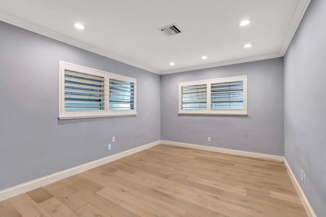 4410 NE 24th Avenue, Lighthouse Point, FL 33064