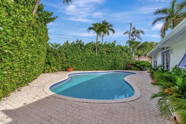 4410 NE 24th Avenue, Lighthouse Point, FL 33064