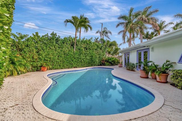 4410 NE 24th Avenue, Lighthouse Point, FL 33064