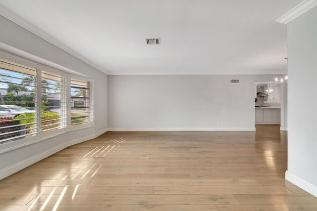 4410 NE 24th Avenue, Lighthouse Point, FL 33064