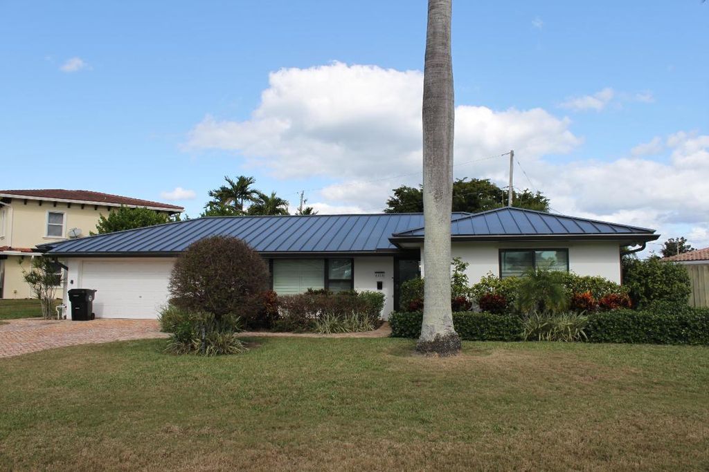 4410 NE 24th Avenue, Lighthouse Point, FL 33064