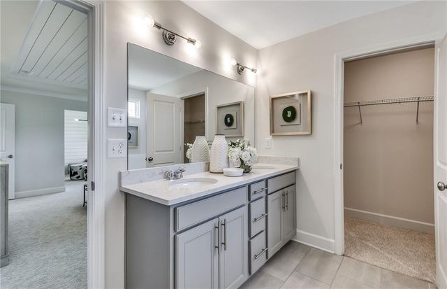386 Aidens Bluff, Hoschton, GA 30548