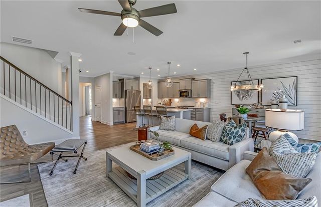 386 Aidens Bluff, Hoschton, GA 30548