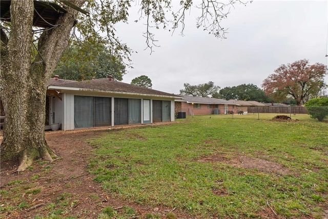 1215 CANTERBURY Drive, Alexandria, LA 71303