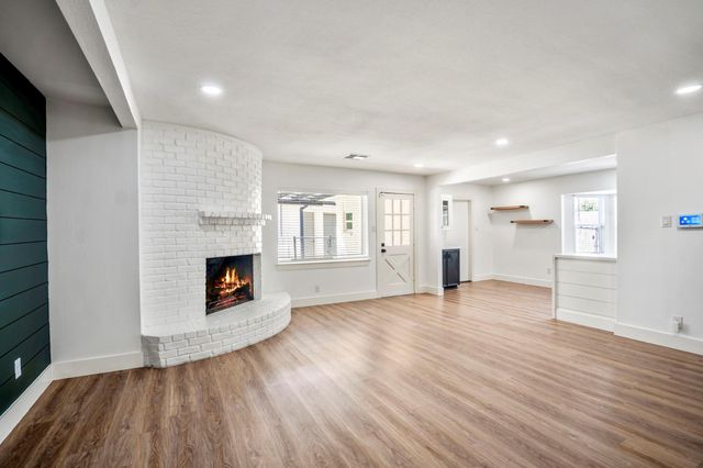 8207 Langdon Lane, Houston, TX 77036