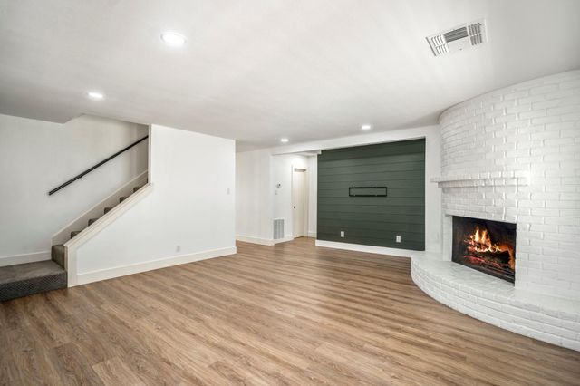 8207 Langdon Lane, Houston, TX 77036