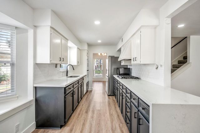 8207 Langdon Lane, Houston, TX 77036