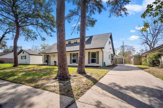 8207 Langdon Lane, Houston, TX 77036