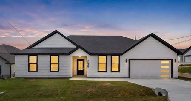 2628 White Rock Drive, Granbury, TX 76048