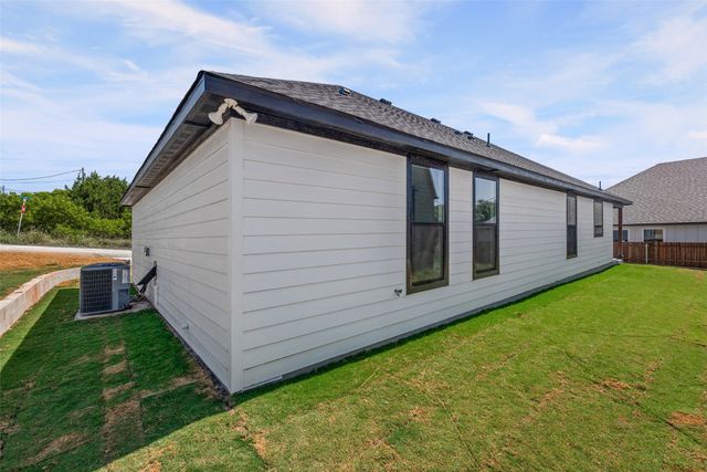 2628 White Rock Drive, Granbury, TX 76048
