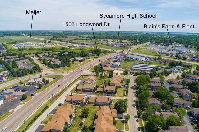 1503 Longwood Drive 2D, Sycamore, IL 60178